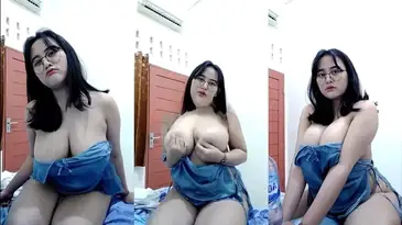 Acha Remas Toket Gede Bikin Cowok Sange poster