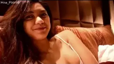Ngewe Kakak Cantik Montok Sampe Memek Banjir Peju Lumer WOT HD poster